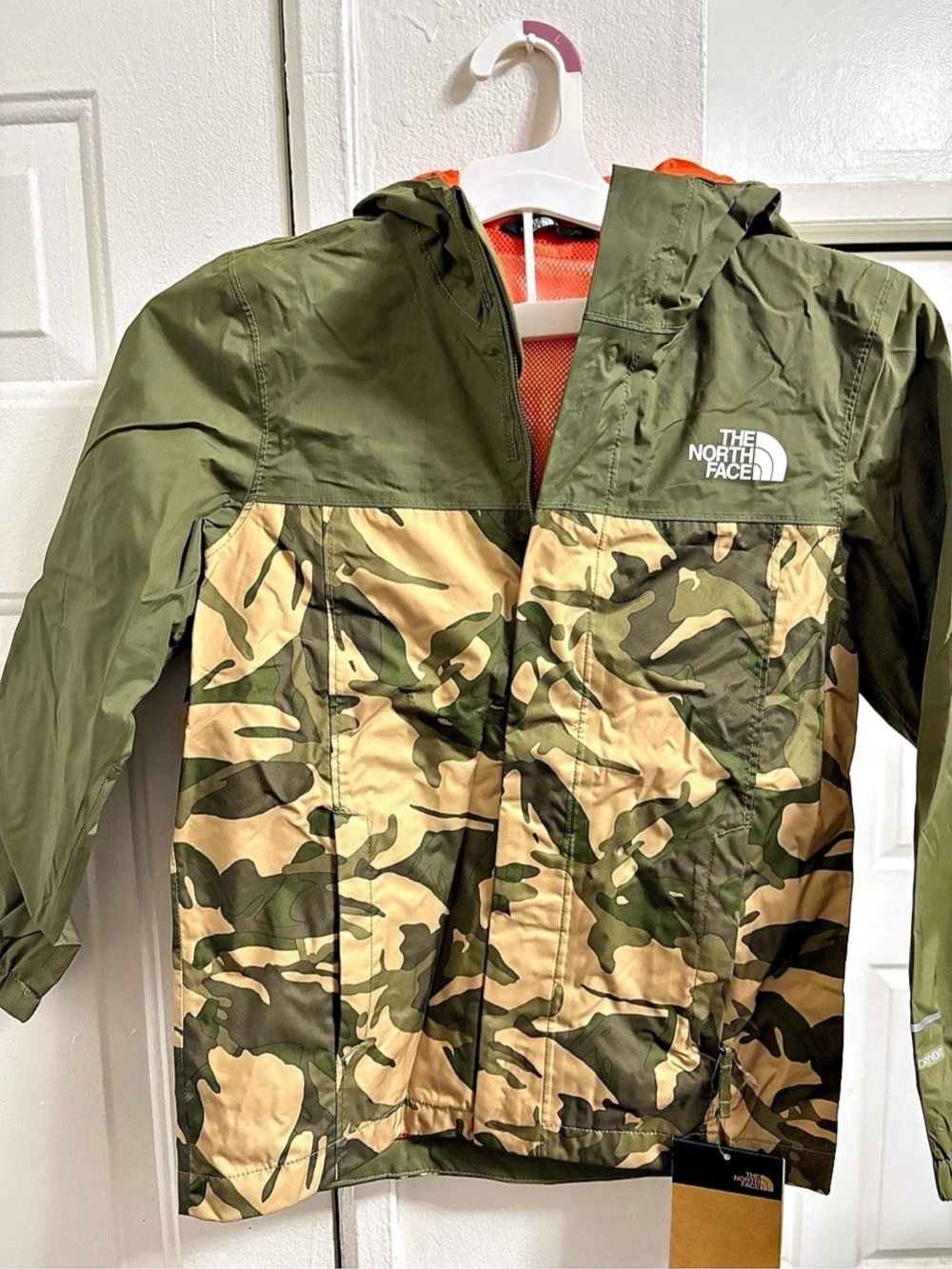 The North Face Boys Printed Resolve Reflective Jacket Boys Small Camo